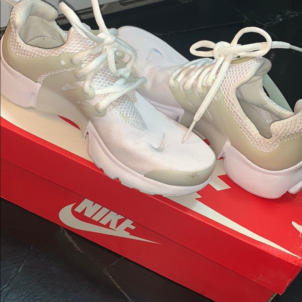 Nike presto 4y.